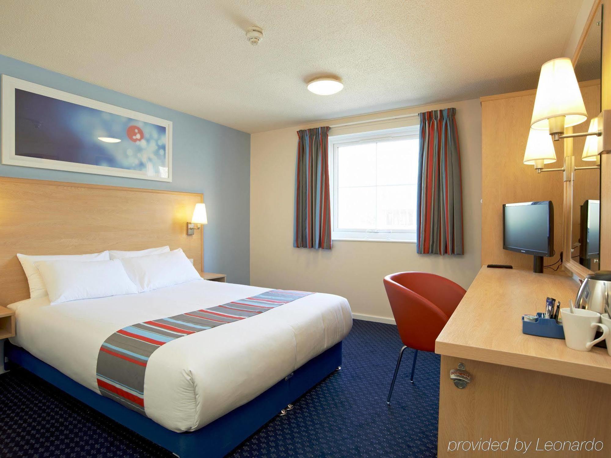 Travelodge Nottingham Central Экстерьер фото