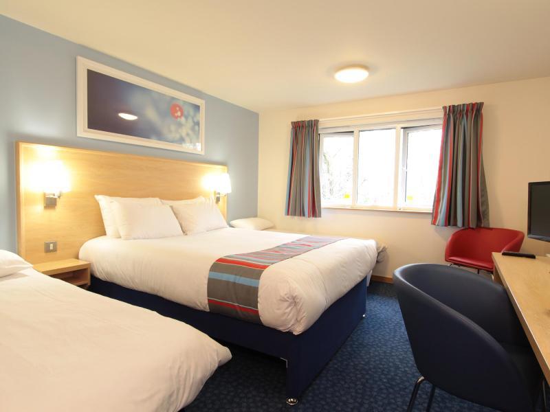 Travelodge Nottingham Central Экстерьер фото