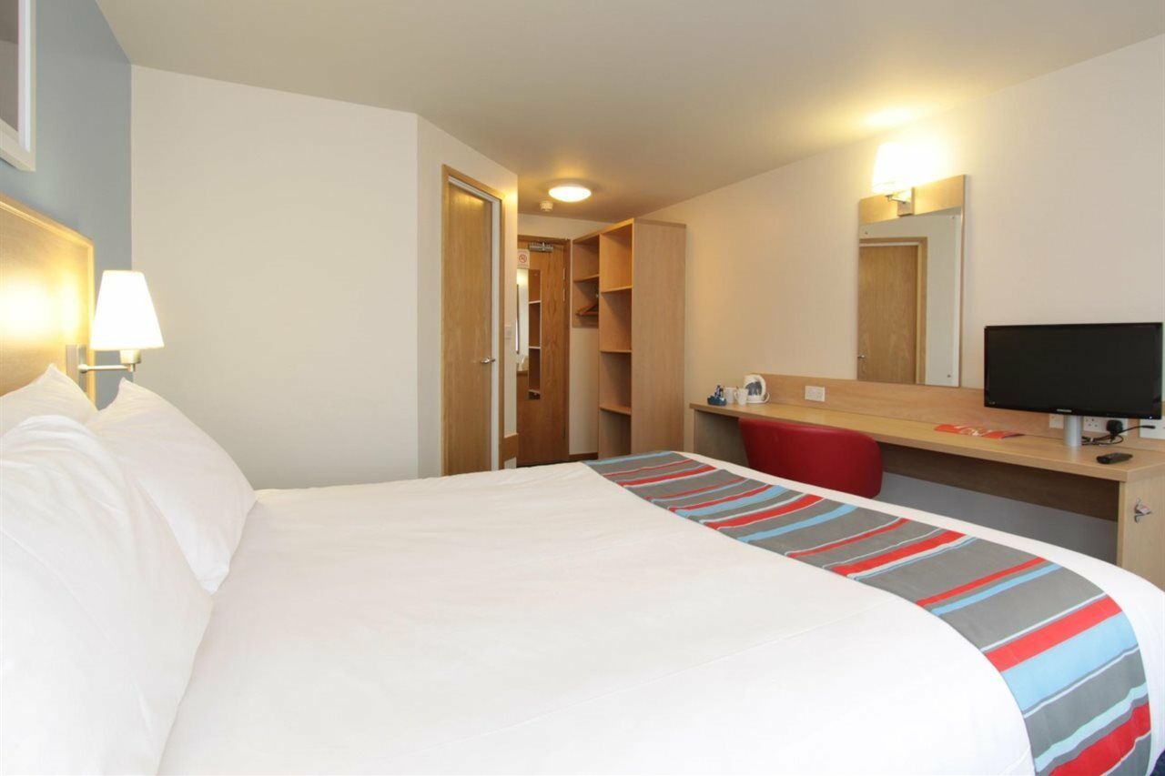 Travelodge Nottingham Central Экстерьер фото