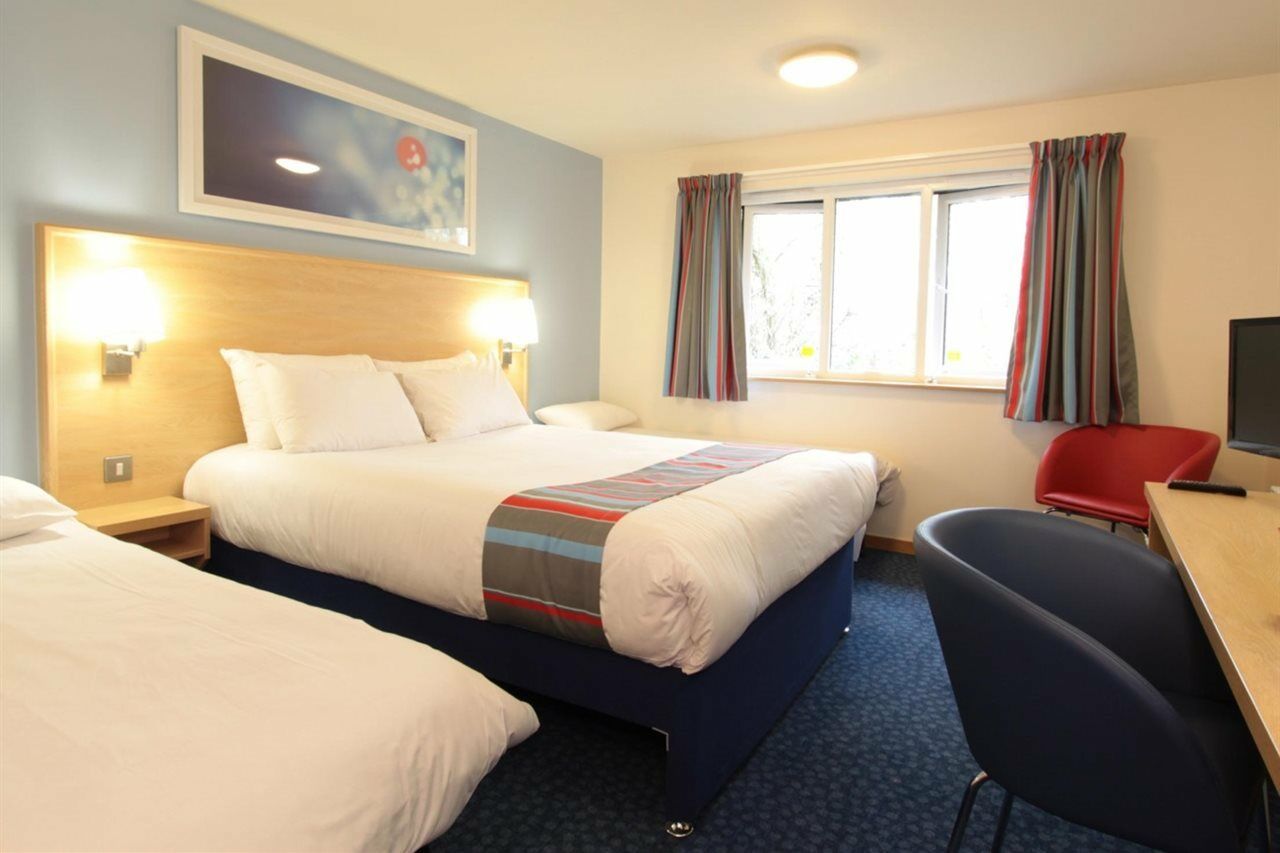 Travelodge Nottingham Central Экстерьер фото